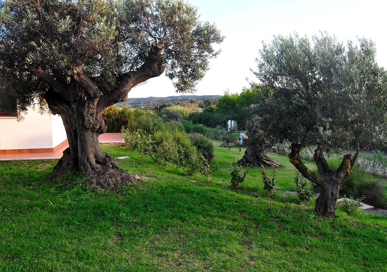 Le Rocce Antiche Hotel Resort Sant'Antioco Luaran gambar